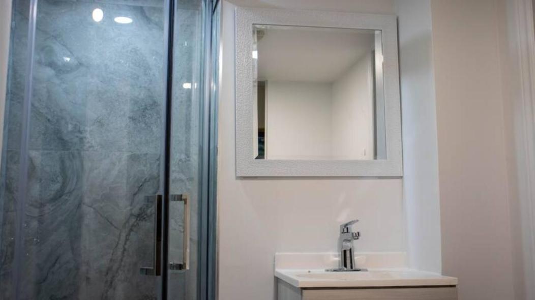 Riz Khan Peaceful Mississauga Home Екстер'єр фото